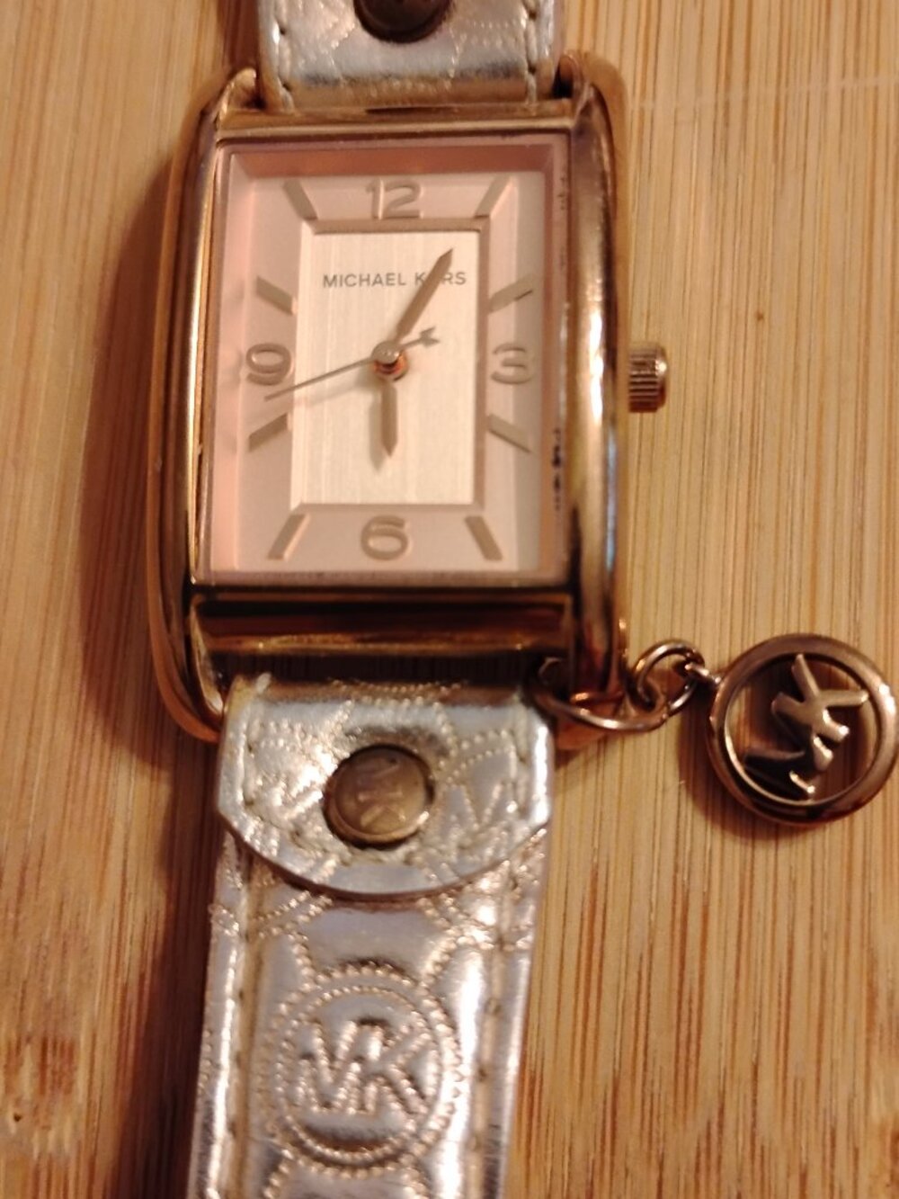Michael Kors Women"s Watch With MK Charm. - Picture 6 of 7